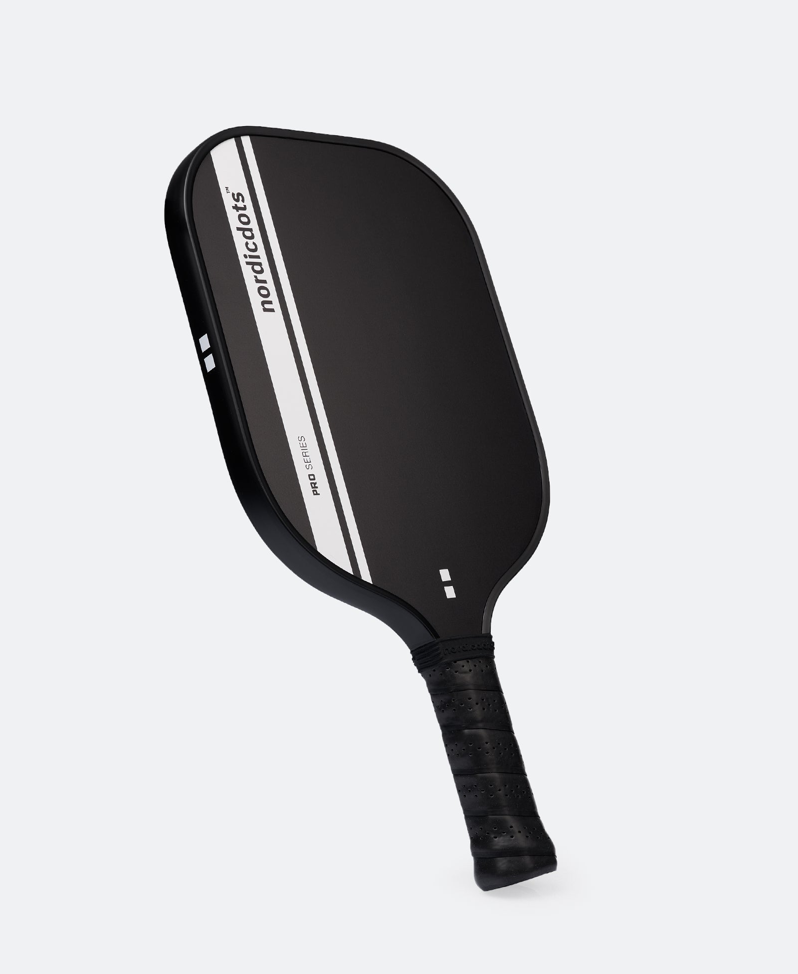 black pickleball paddle