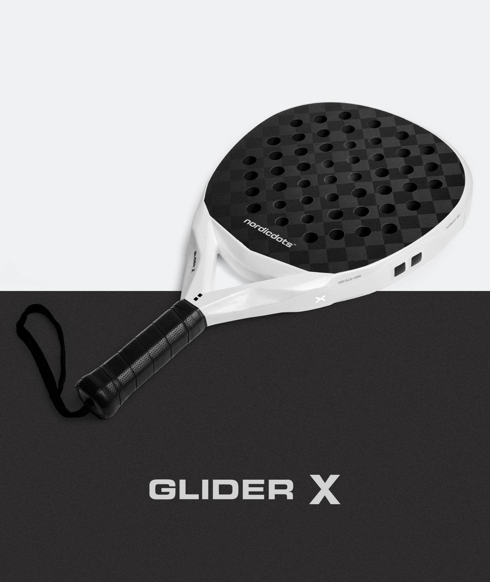 nordicdots gliderX padel racket in beautiful pear white color with 18K carbon face