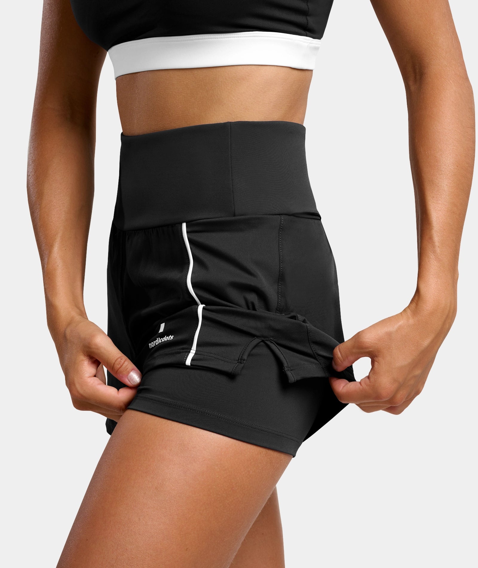 Elegance Shorts Black