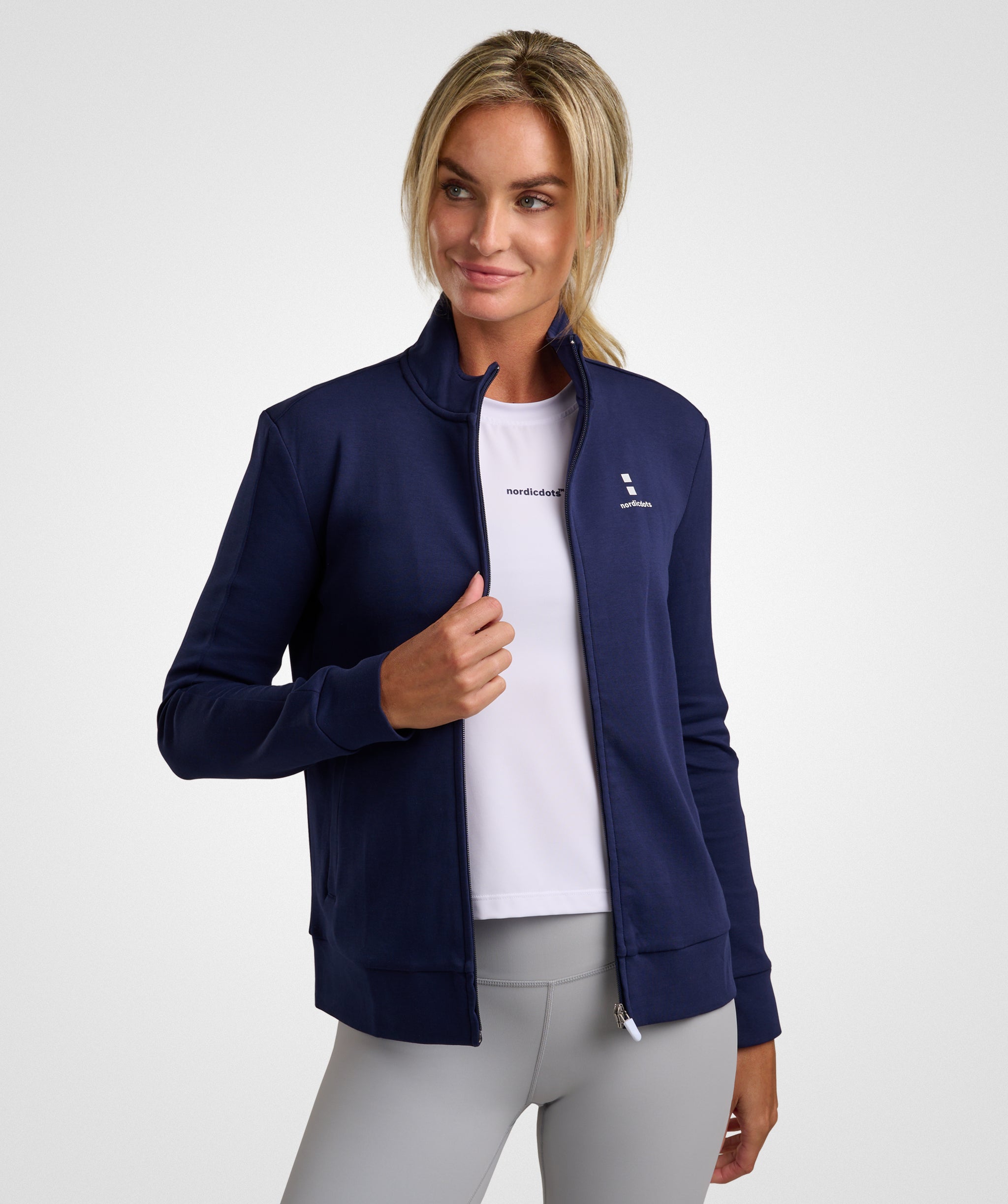 nordicdots women's navy jacket tennis padel fitness everyday outfit nordicdots.com