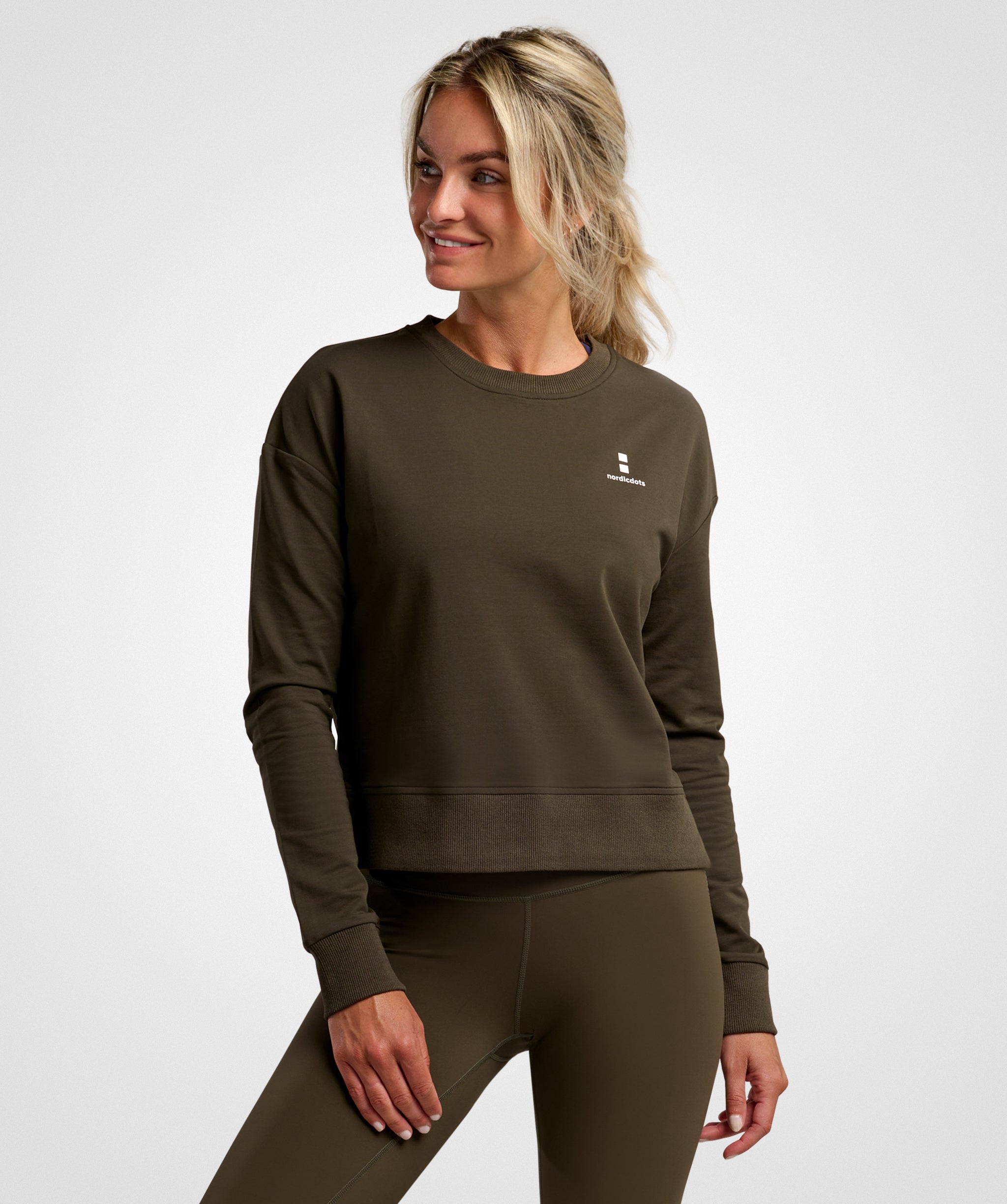nordicdots sweatshirt hoodie olive green color nordicdots.com tennis padel golf